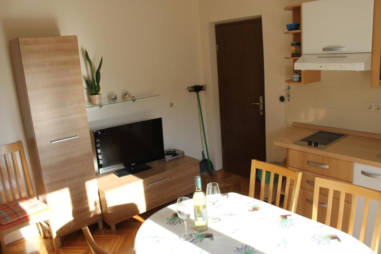 Apartmani Mouse Omiš Exterior foto